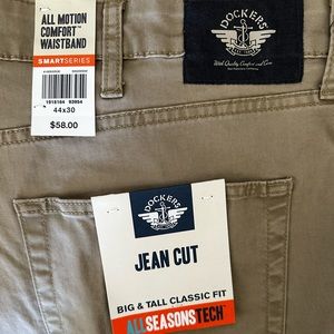 Men’s Khaki Pants
